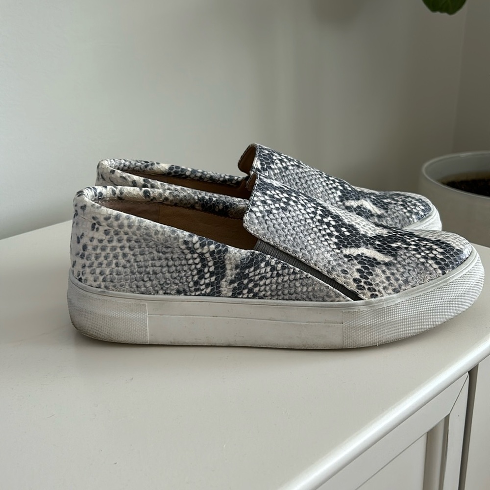 Vince Camaro Ash Multi Snake Print Sneakers